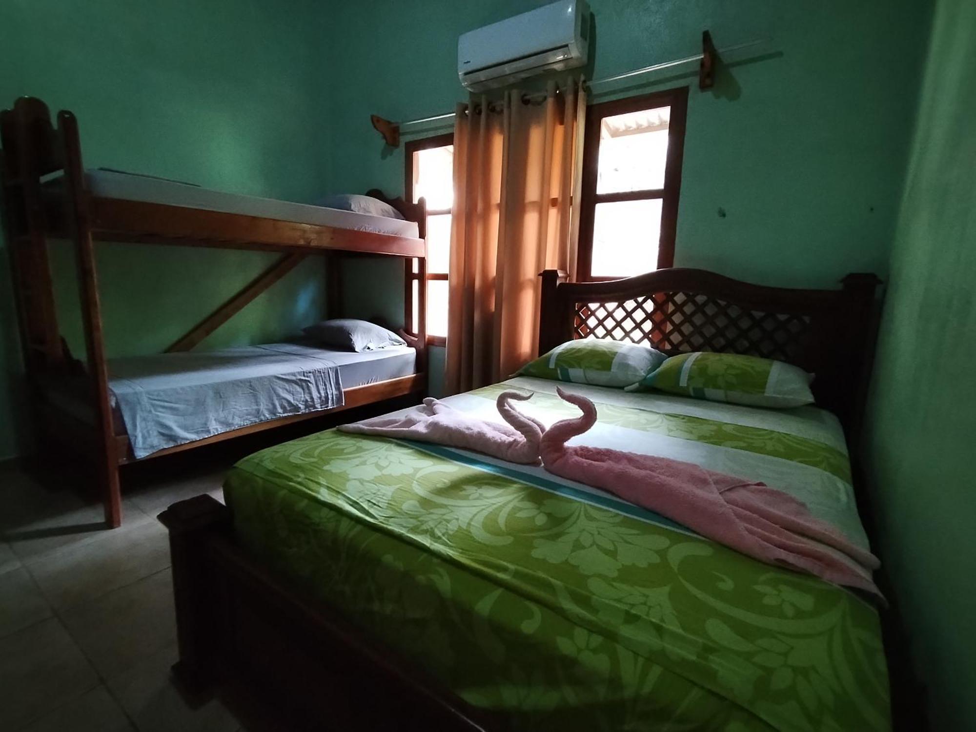 Drakes Bay Osa House - Drake Corcovado Tours Bed & Breakfast エクステリア 写真