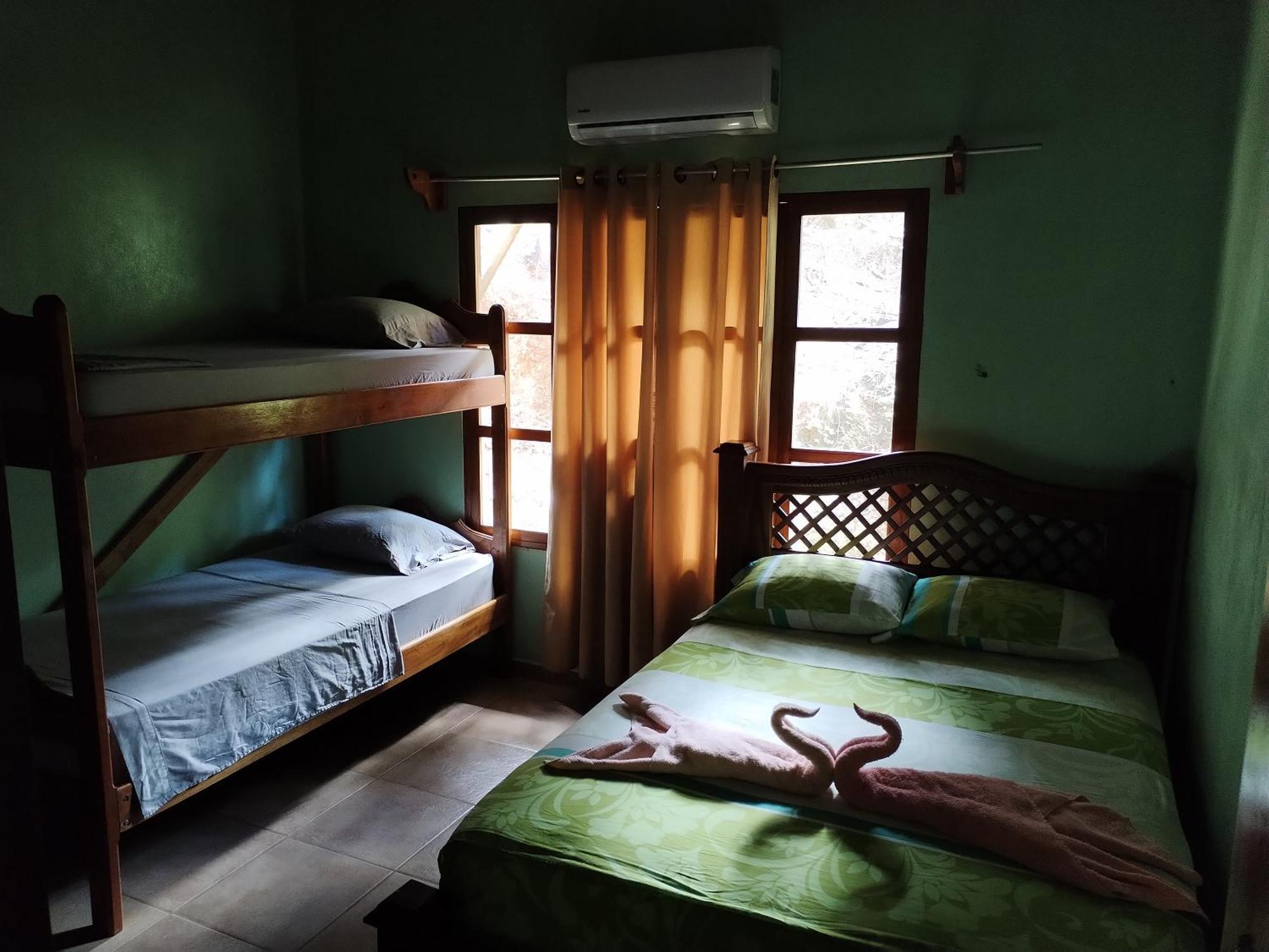 Drakes Bay Osa House - Drake Corcovado Tours Bed & Breakfast エクステリア 写真